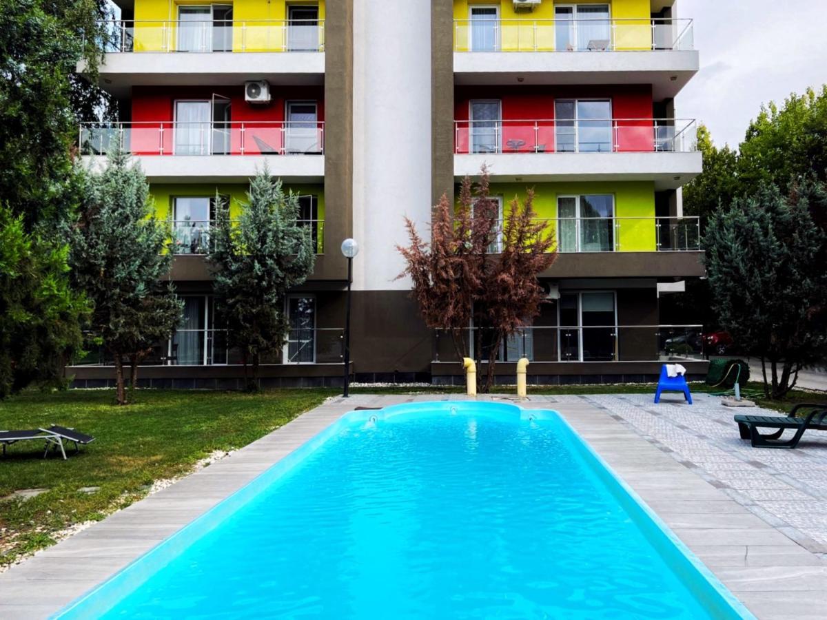 The Airport Loft Apartman Otopeni Kültér fotó