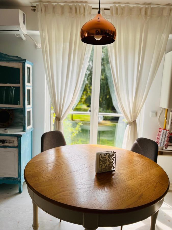 The Airport Loft Apartman Otopeni Kültér fotó