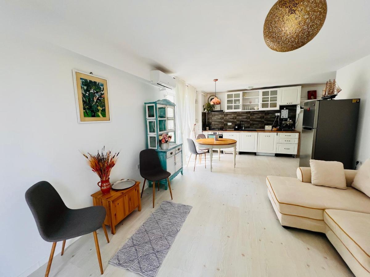 The Airport Loft Apartman Otopeni Kültér fotó