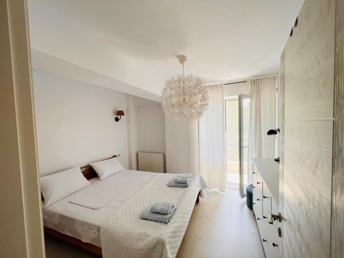 The Airport Loft Apartman Otopeni Kültér fotó